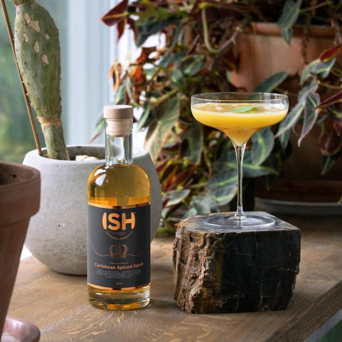 ISH — caribbean spiced spirit 0.0% (rum-style)