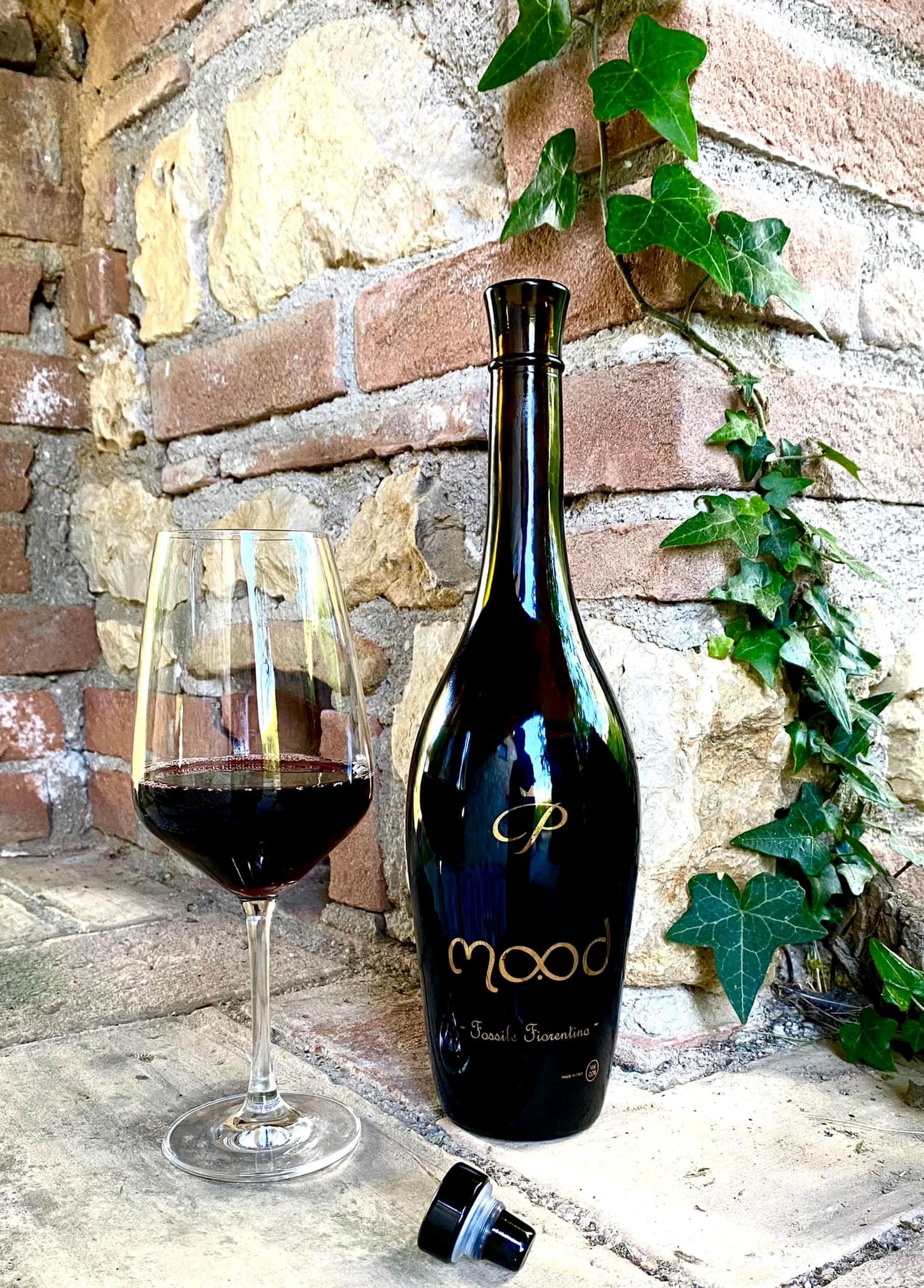 MO.OD 0.0%  — fossile fiorentino premium still red wine